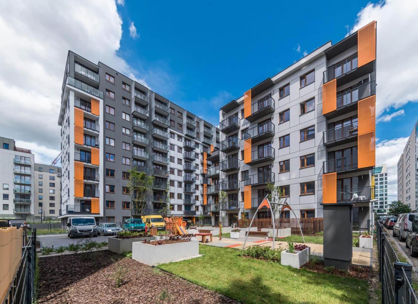 Modern Apartment Near To The Chopin'S Airport Cybernetyki 2A Варшава Екстер'єр фото